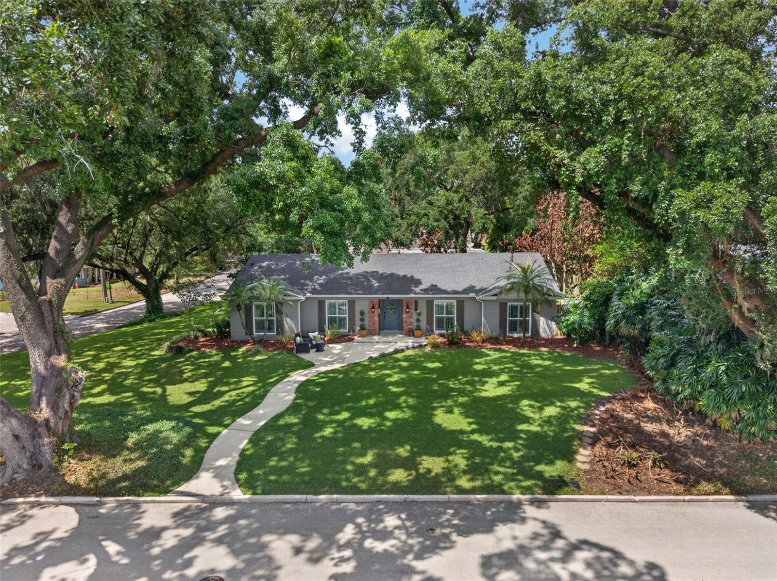 1701 ANTILLES PLACE