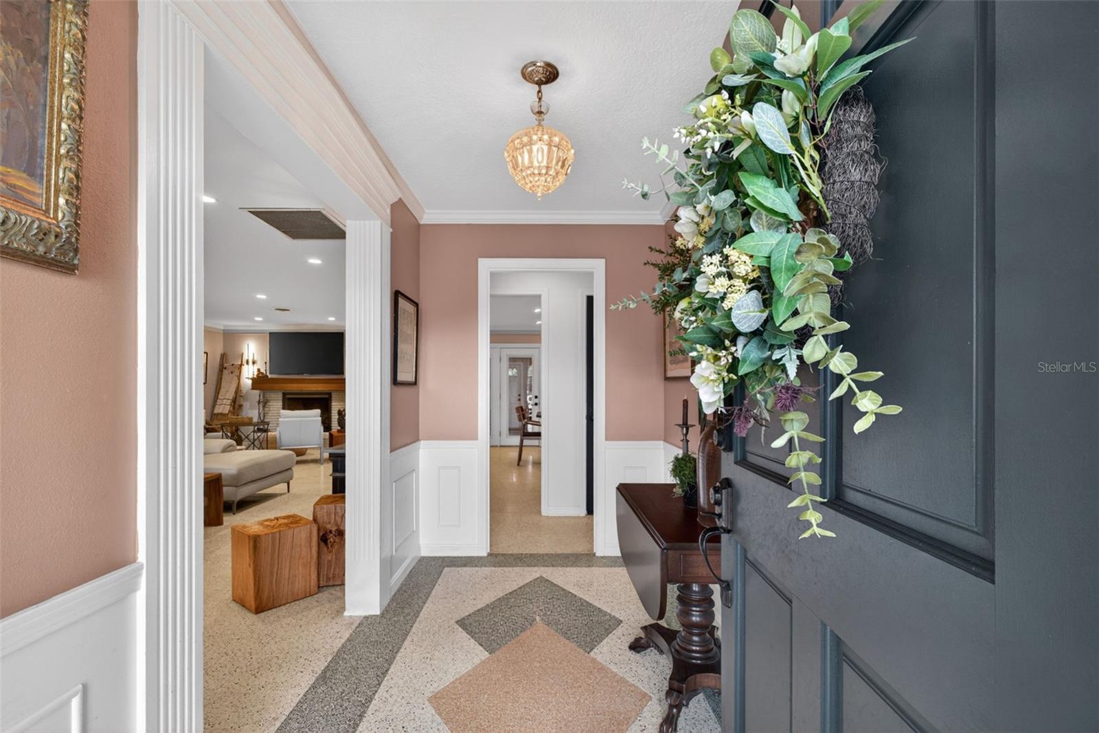 1701 ANTILLES PLACE