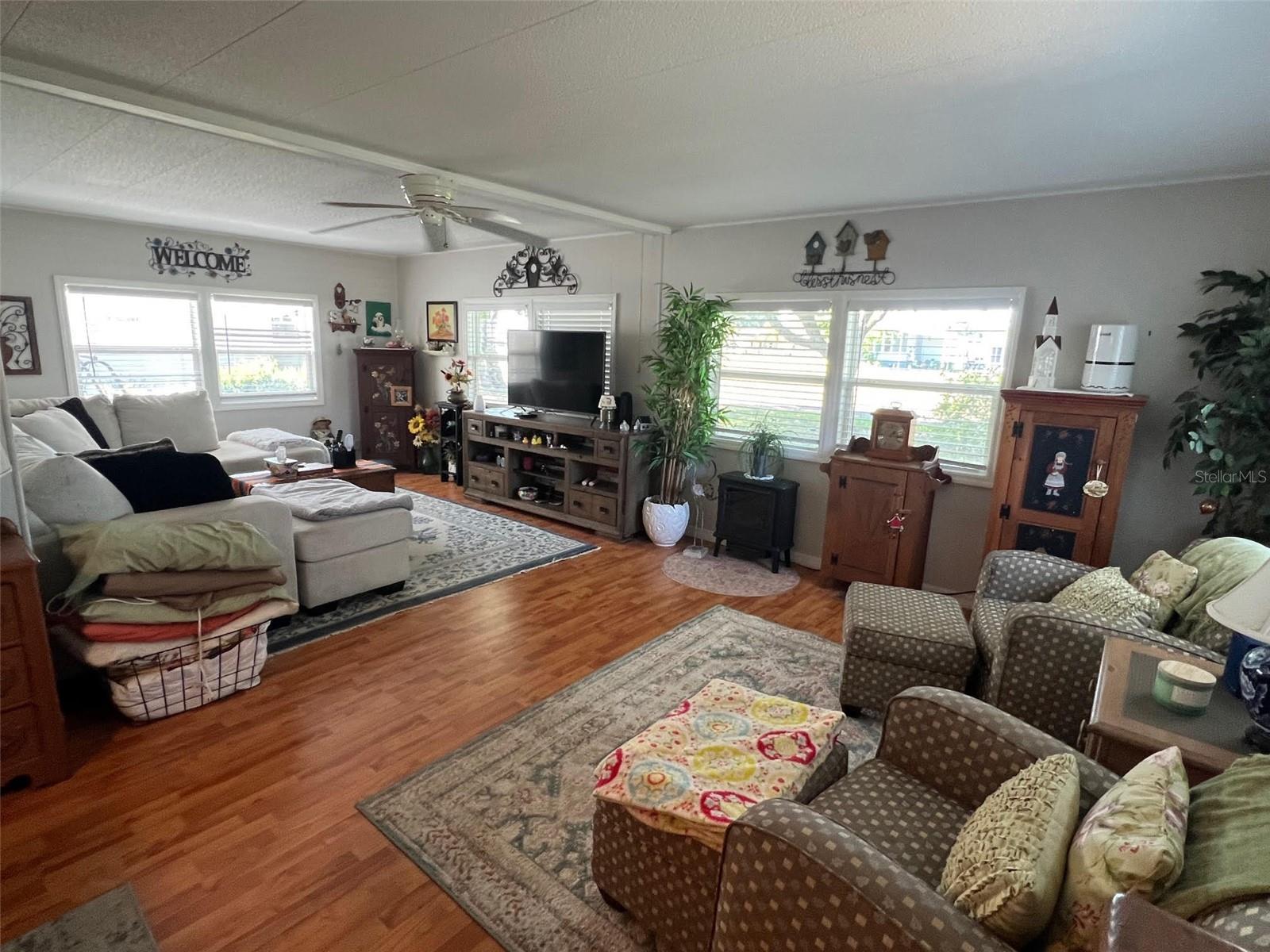 PALM HILL MOBILE HOME PARK UNREC - Residential