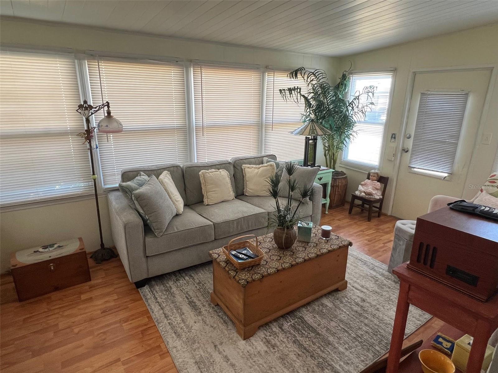 PALM HILL MOBILE HOME PARK UNREC - Residential