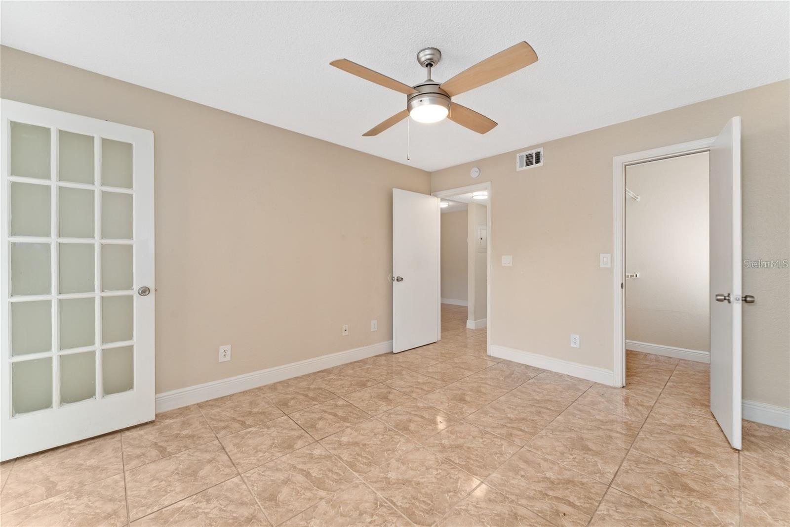 VENETIAN PLACE - Residential Lease