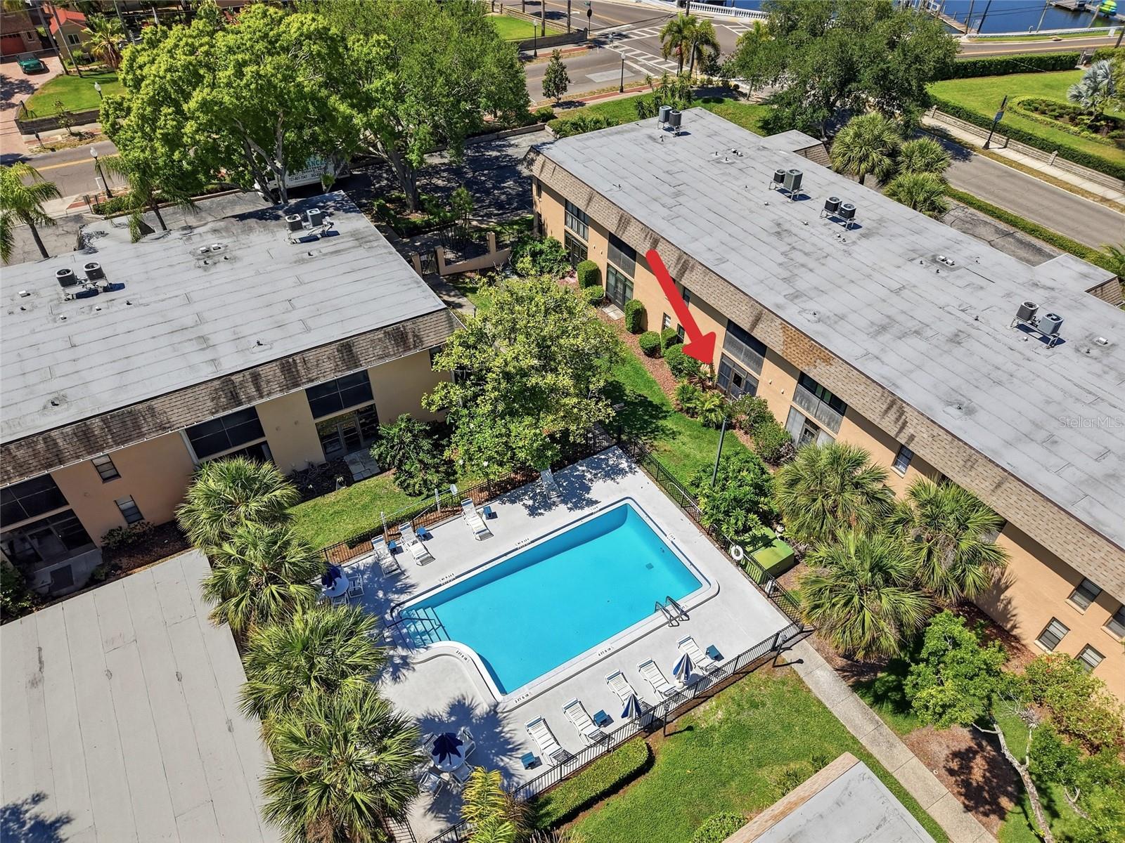 VILLA PLUMOSA CONDO - Residential