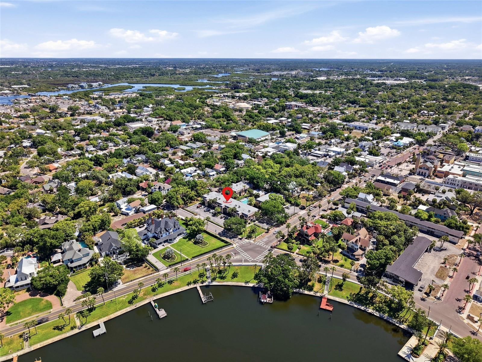 VILLA PLUMOSA CONDO - Residential