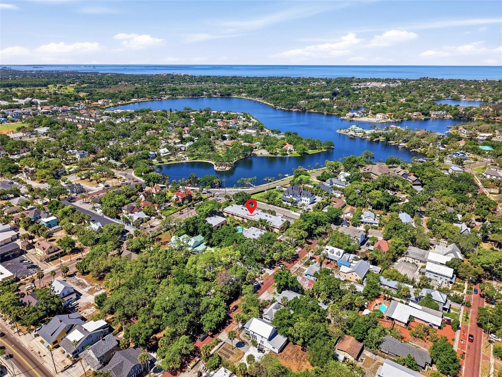 VILLA PLUMOSA CONDO - Residential