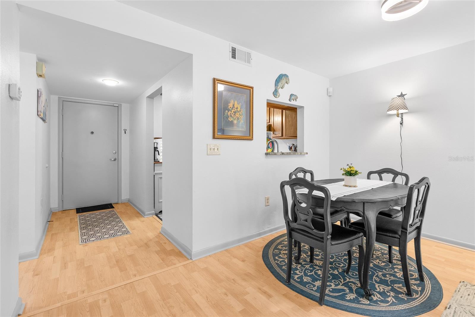 VILLA PLUMOSA CONDO - Residential