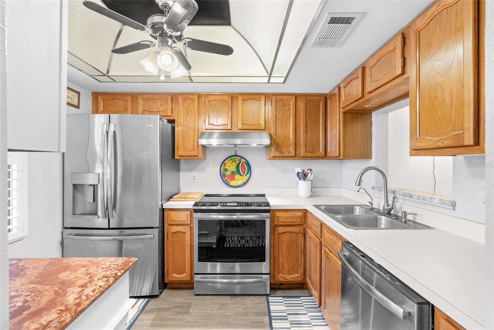 100 GRAND BOULEVARD 106