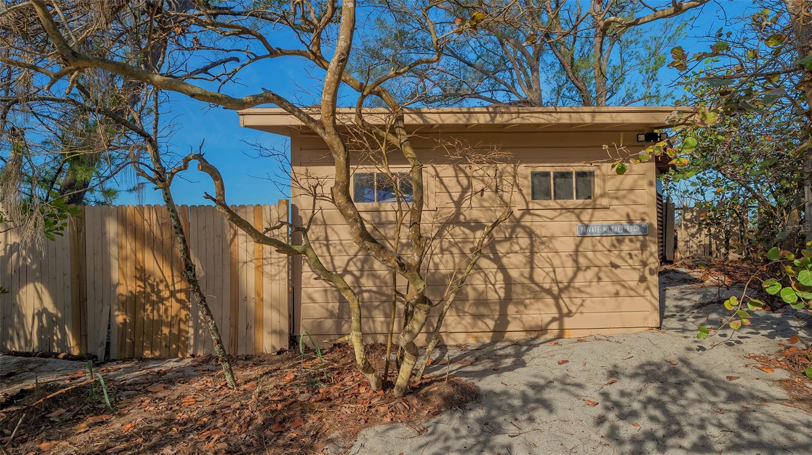 HERON LAGOON LODGES - Land