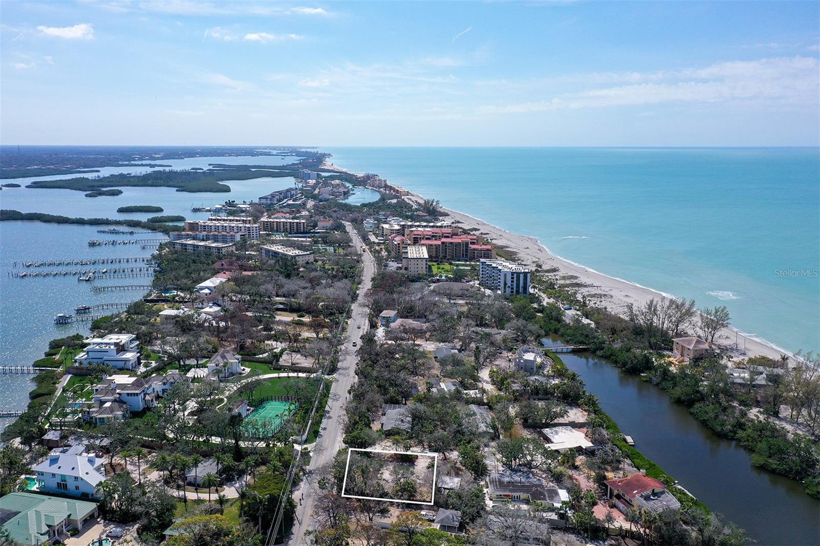 HERON LAGOON LODGES - Land