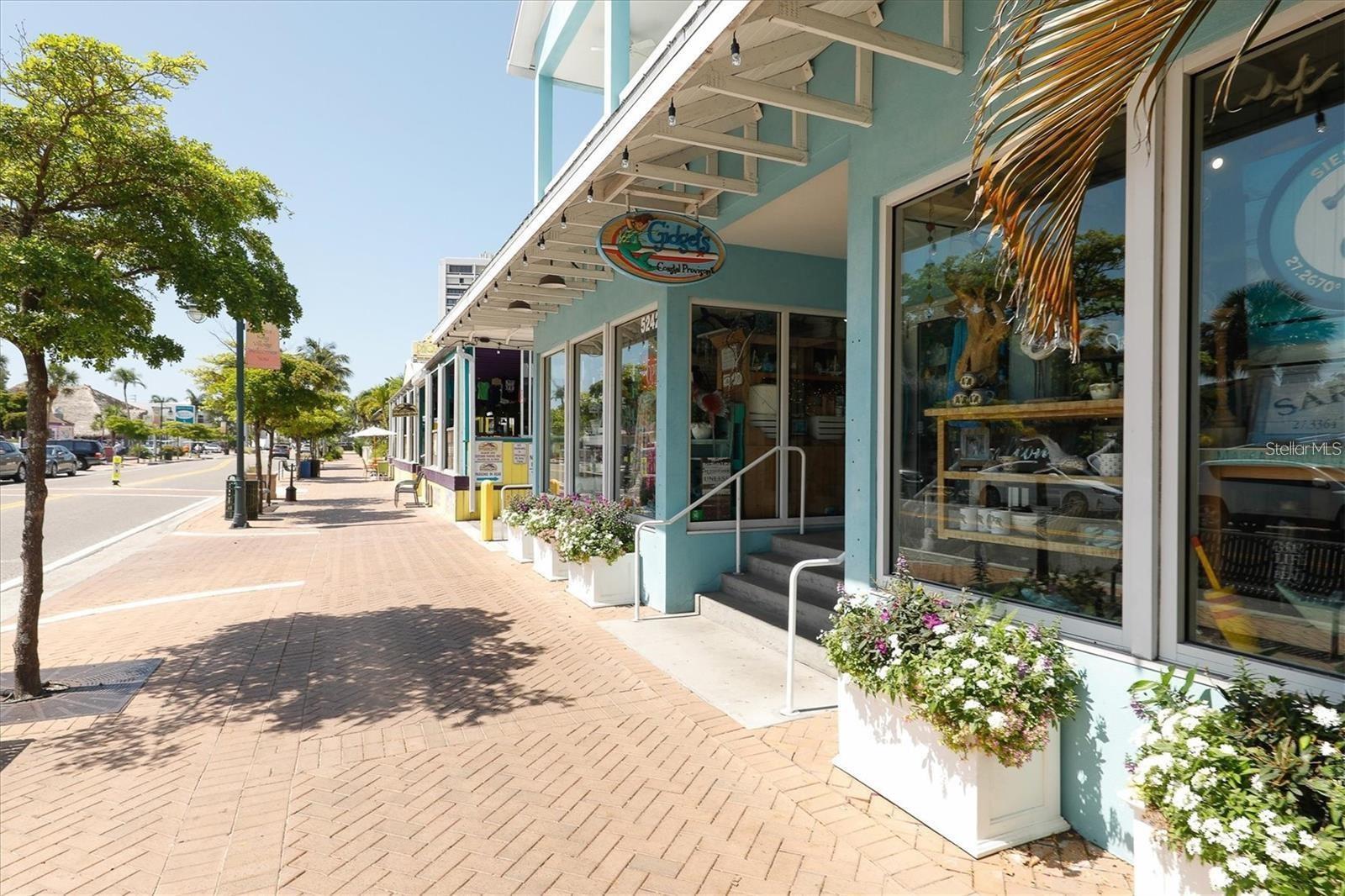 JAMAICA ROYALE - Residential Lease
