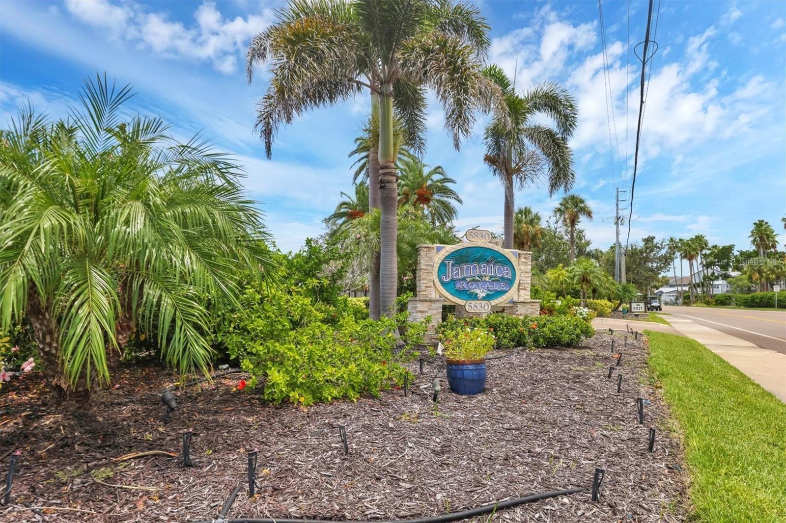 JAMAICA ROYALE - Residential Lease