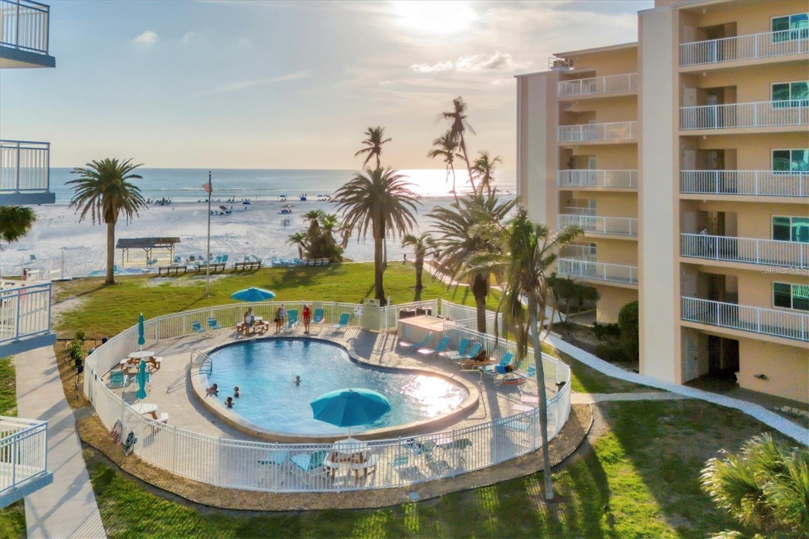 JAMAICA ROYALE - Residential Lease