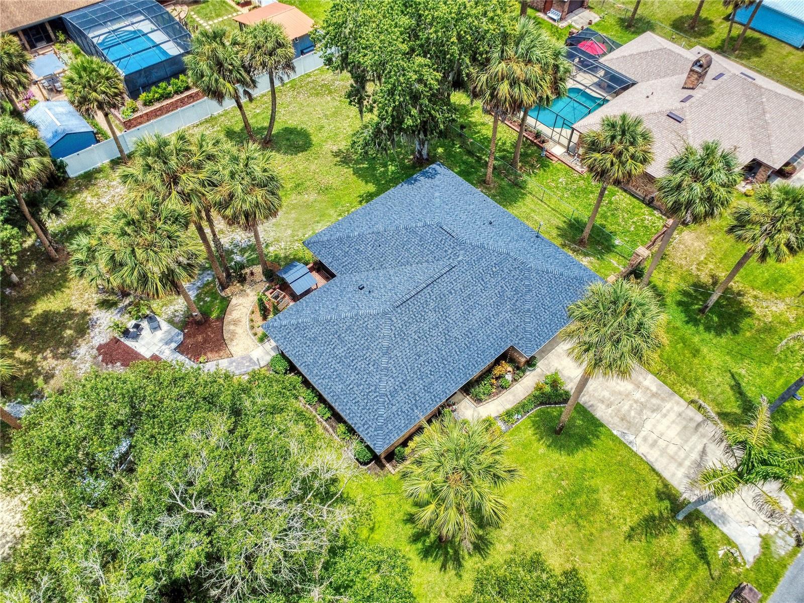 1624 CENTER STREET