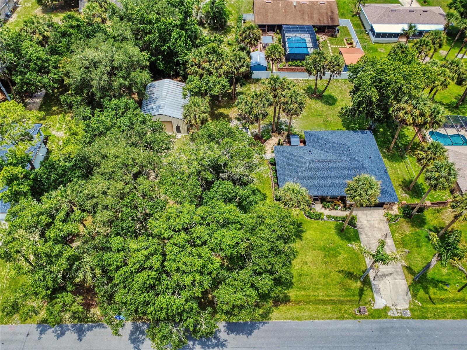 1624 CENTER STREET