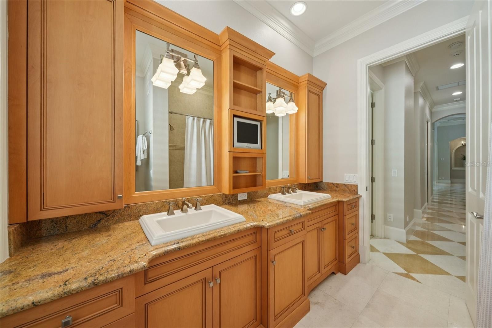 NORTHBRIDGE AT LAKE PRETTY - Residential