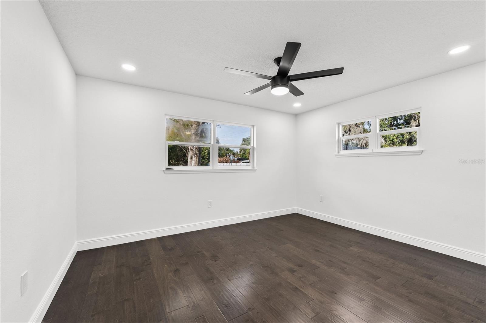 RENAE TERRACE - Residential