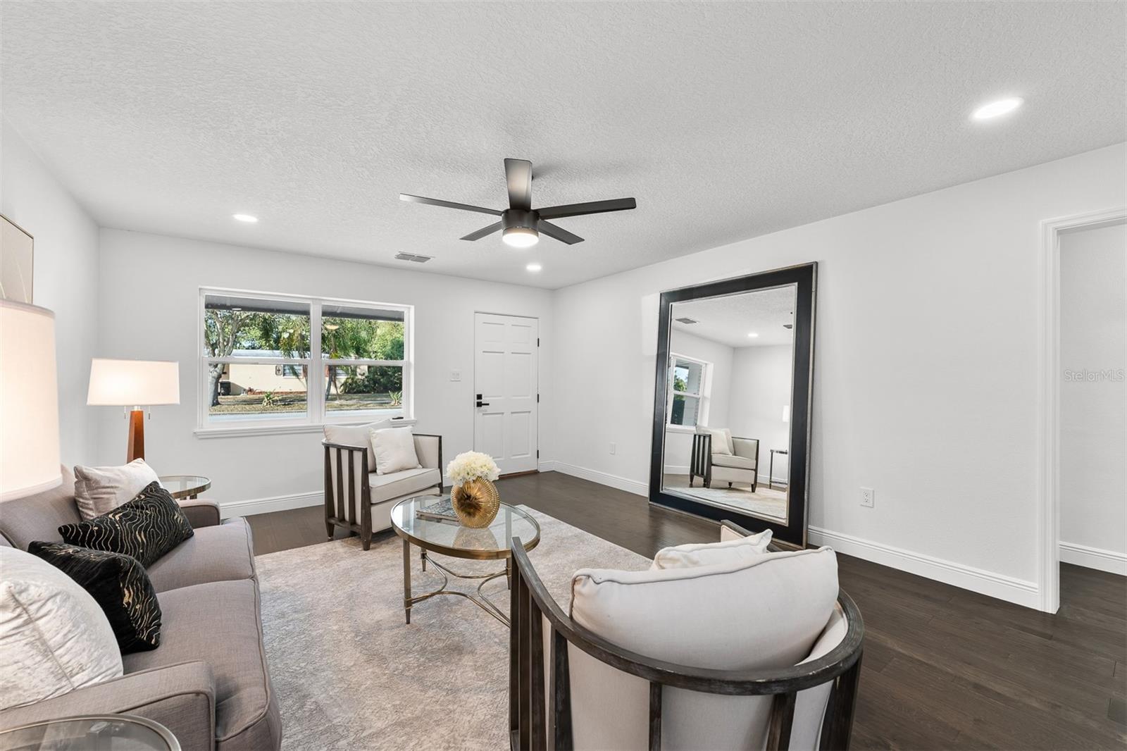 RENAE TERRACE - Residential