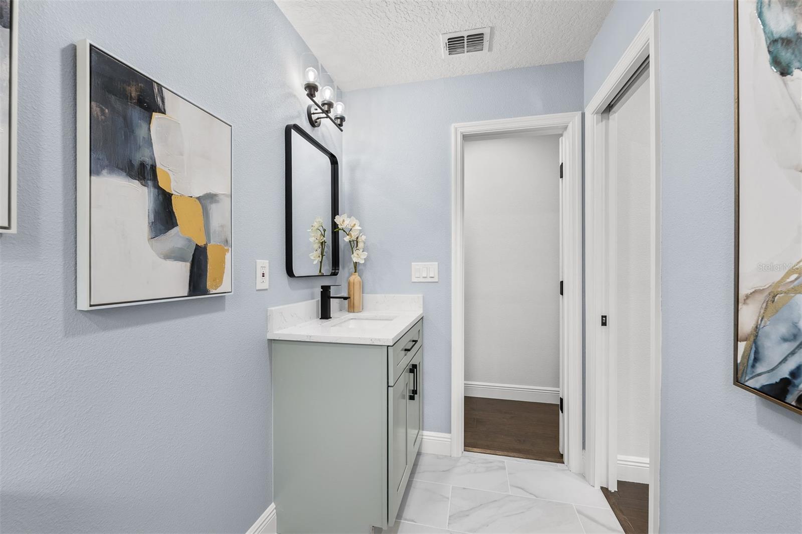 RENAE TERRACE - Residential