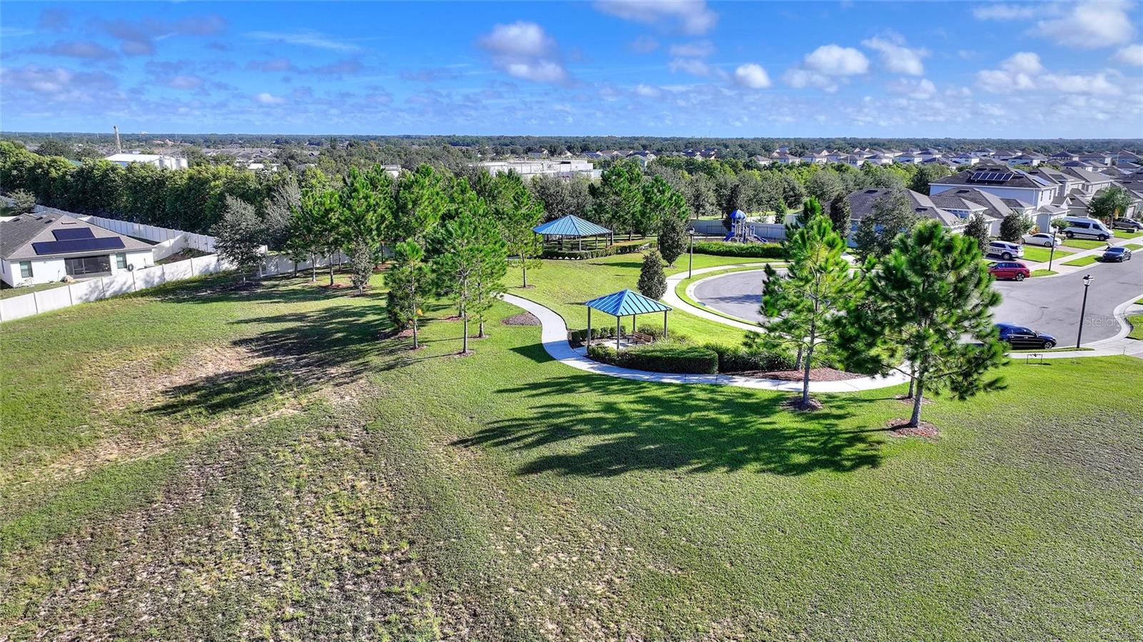 GOLDEN RDG - Residential