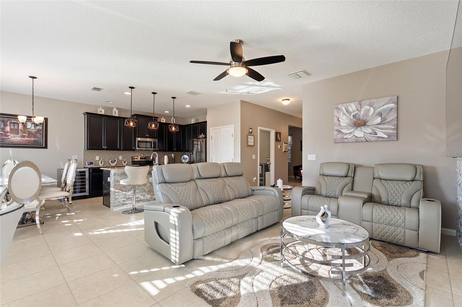 GOLDEN RDG - Residential