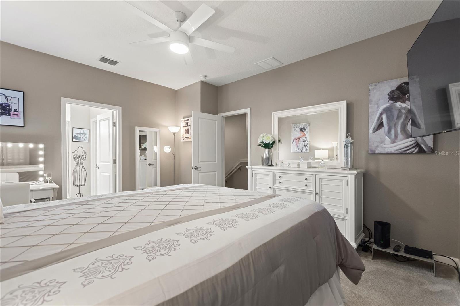 GOLDEN RDG - Residential