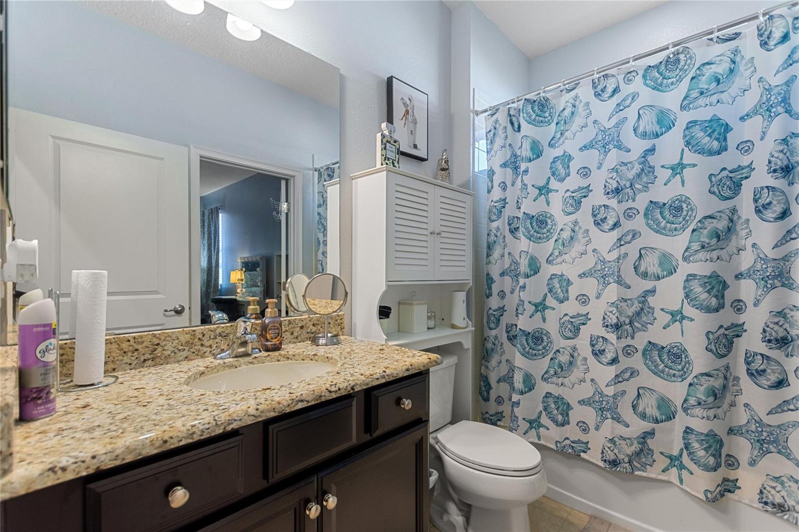 GOLDEN RDG - Residential