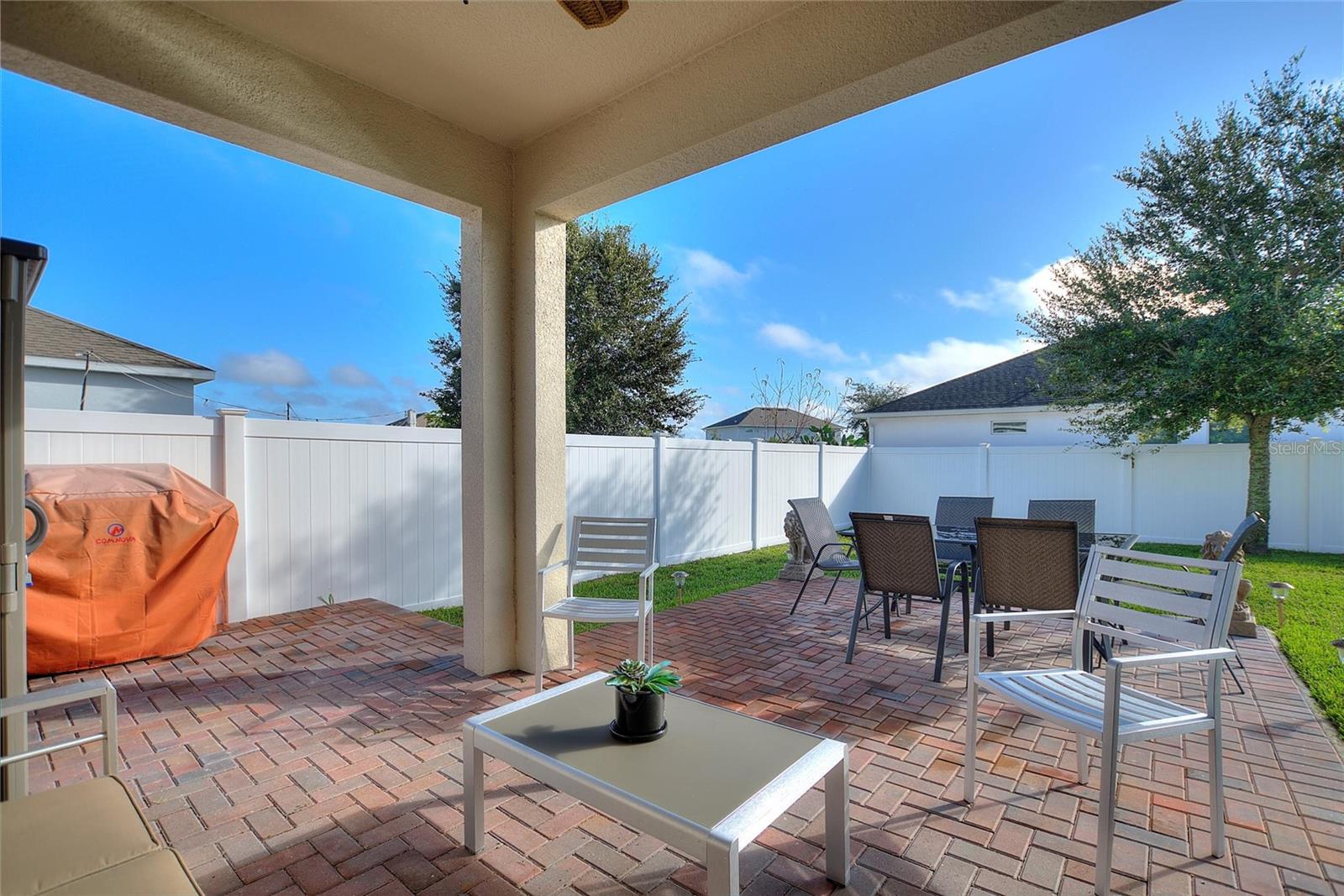 GOLDEN RDG - Residential