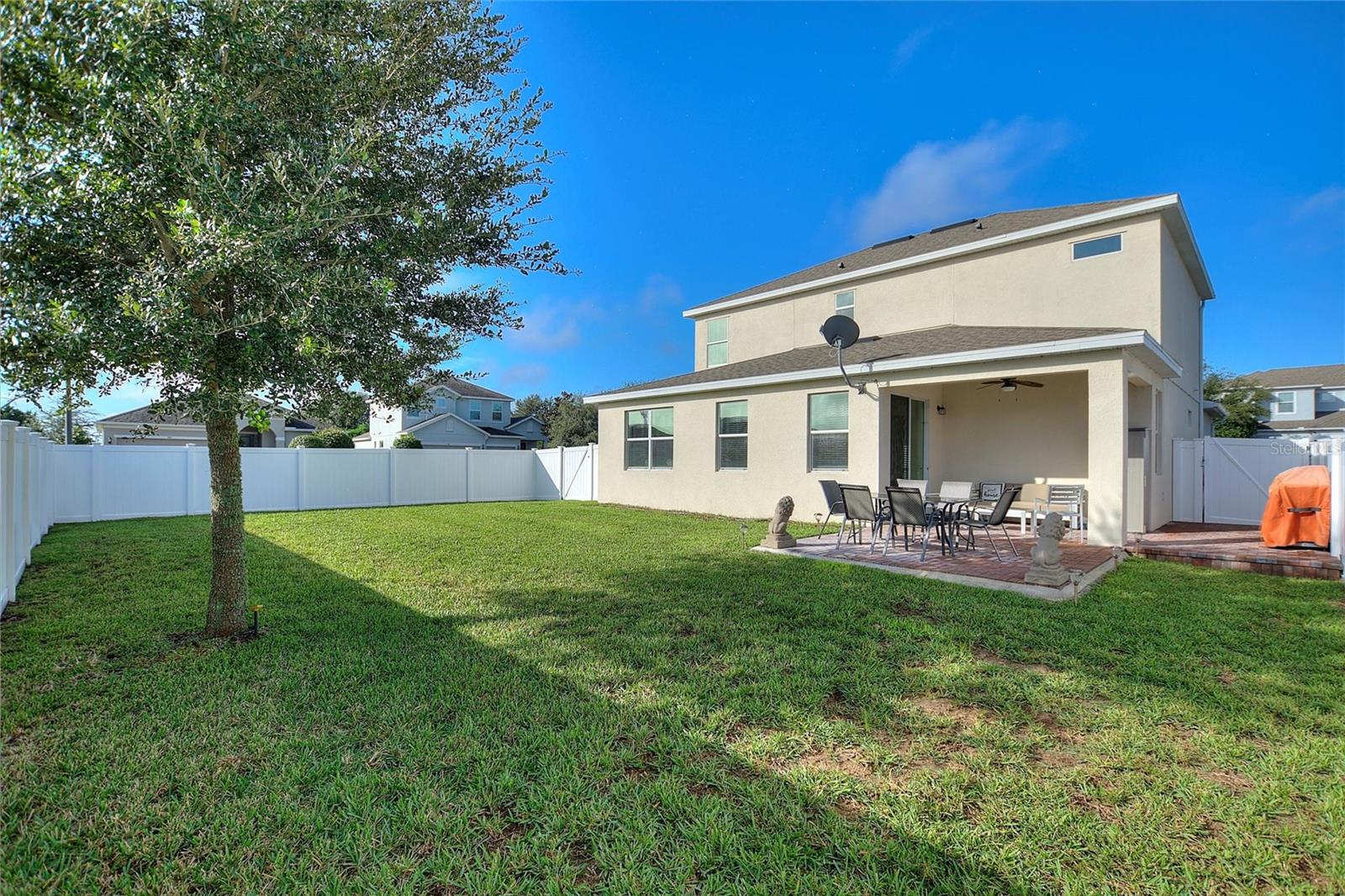 GOLDEN RDG - Residential