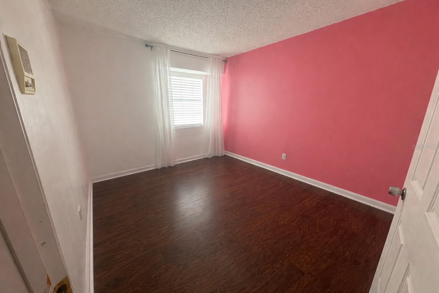 DUNHILL UNIT 1 - Residential