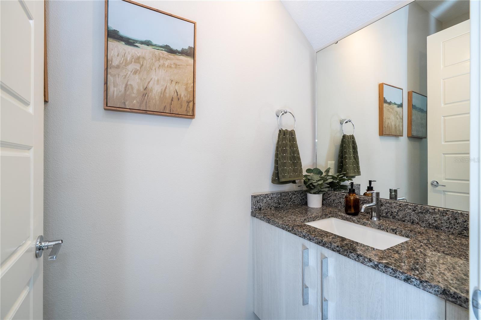 GRANT STREET TWNHMS - Residential