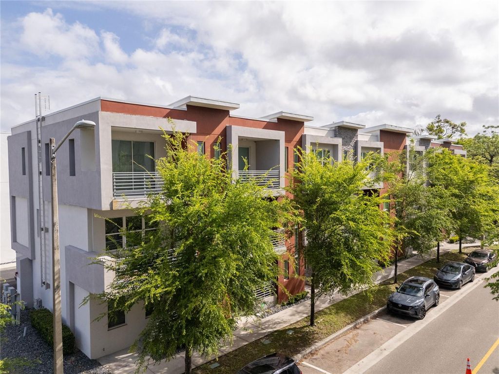 Photo of 73 W Grant Street, Orlando, FL 32806 (MLS # O6395208)