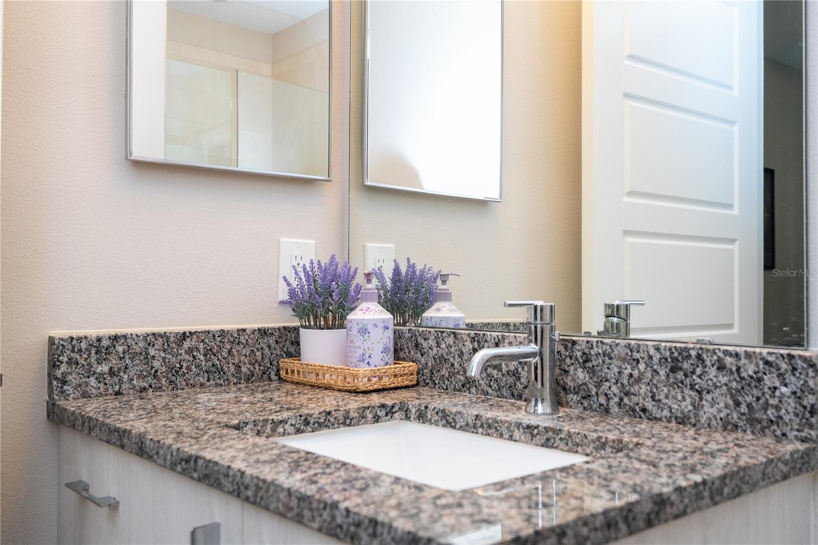 GRANT STREET TWNHMS - Residential