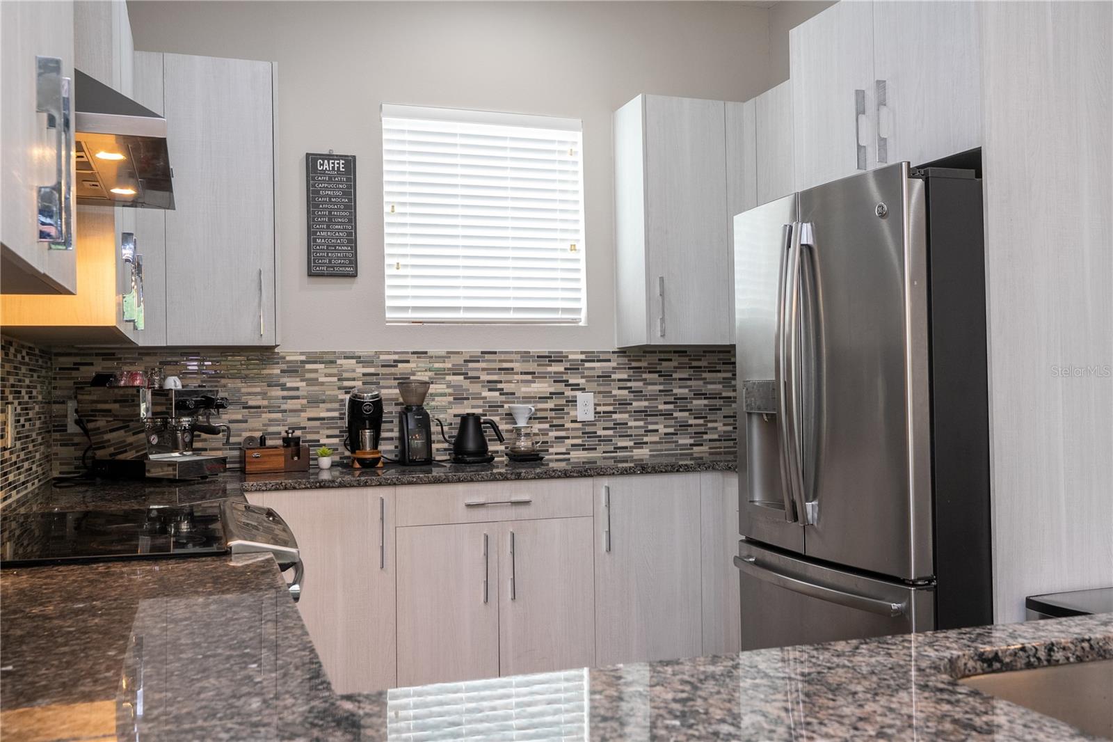 GRANT STREET TWNHMS - Residential