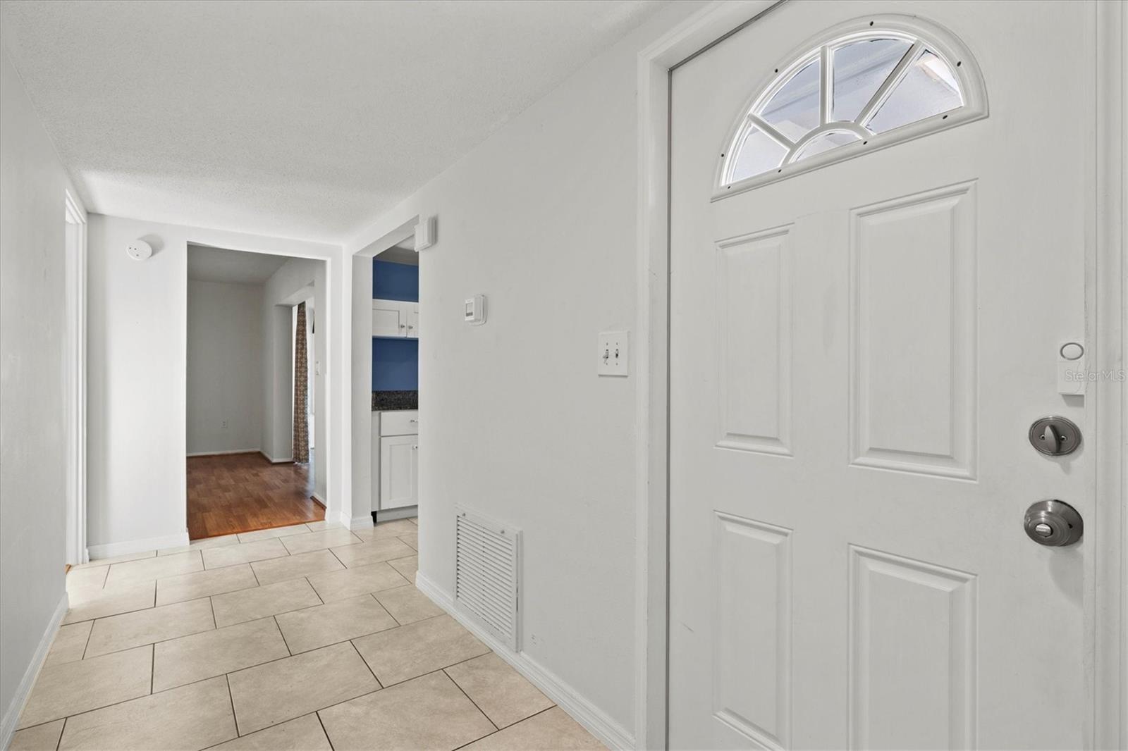 1832 UNIVERSITY PLACE 23