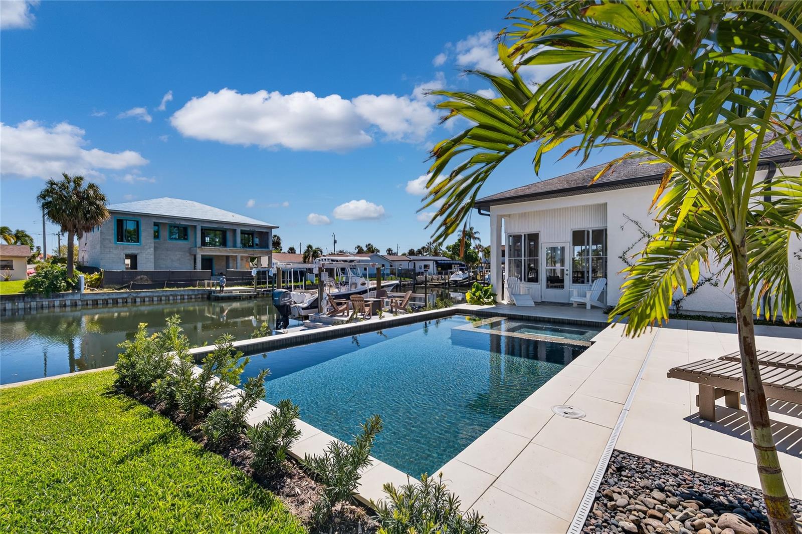 PATRICIAN POINT - Residential