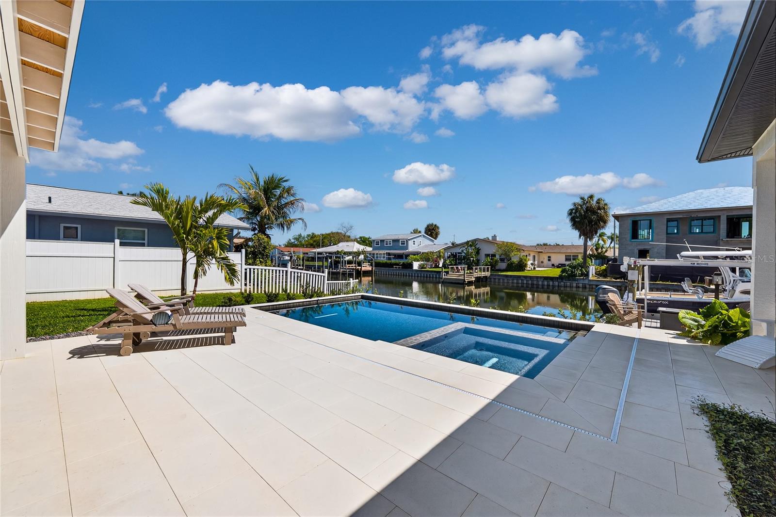 PATRICIAN POINT - Residential