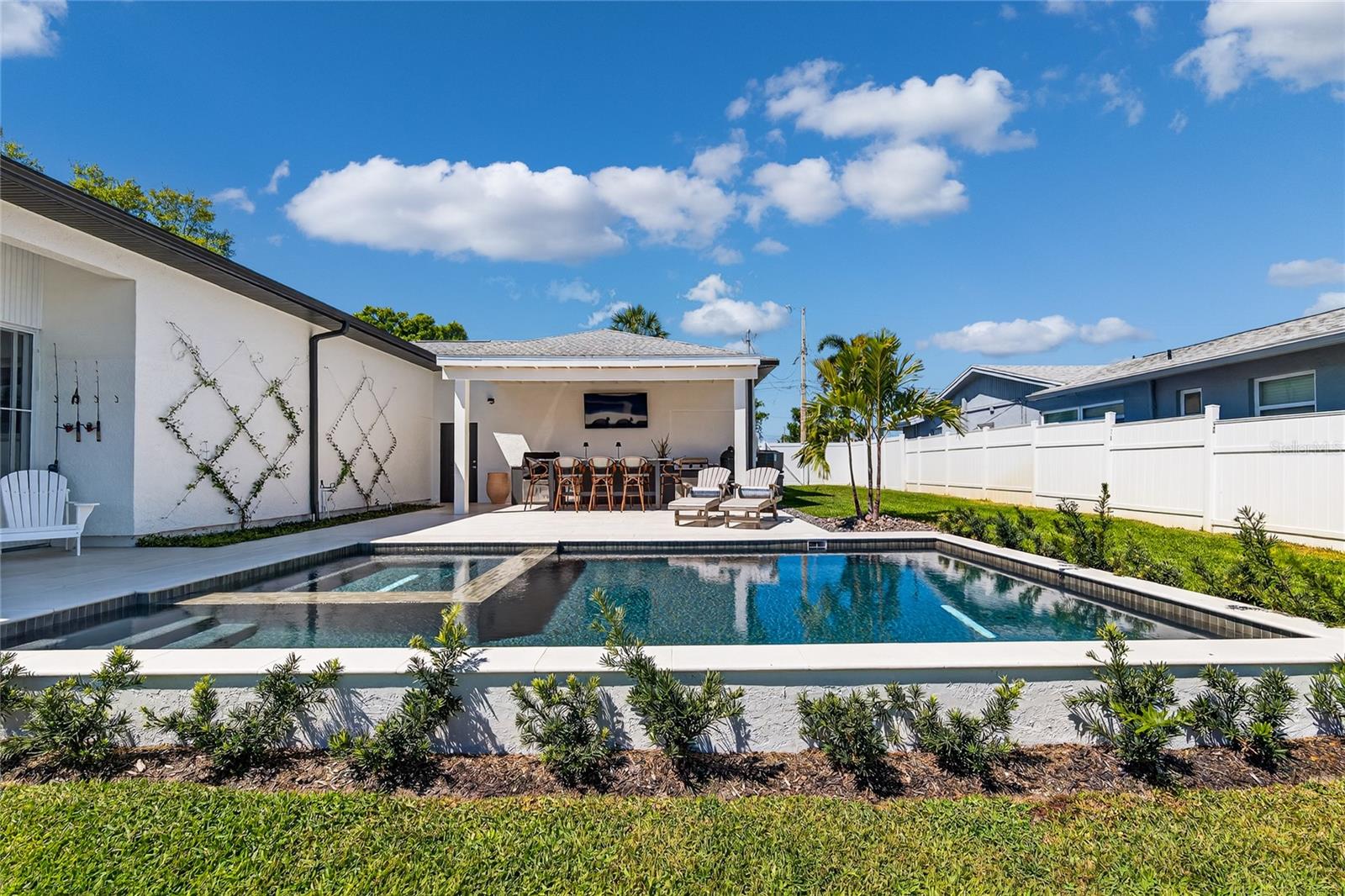 PATRICIAN POINT - Residential