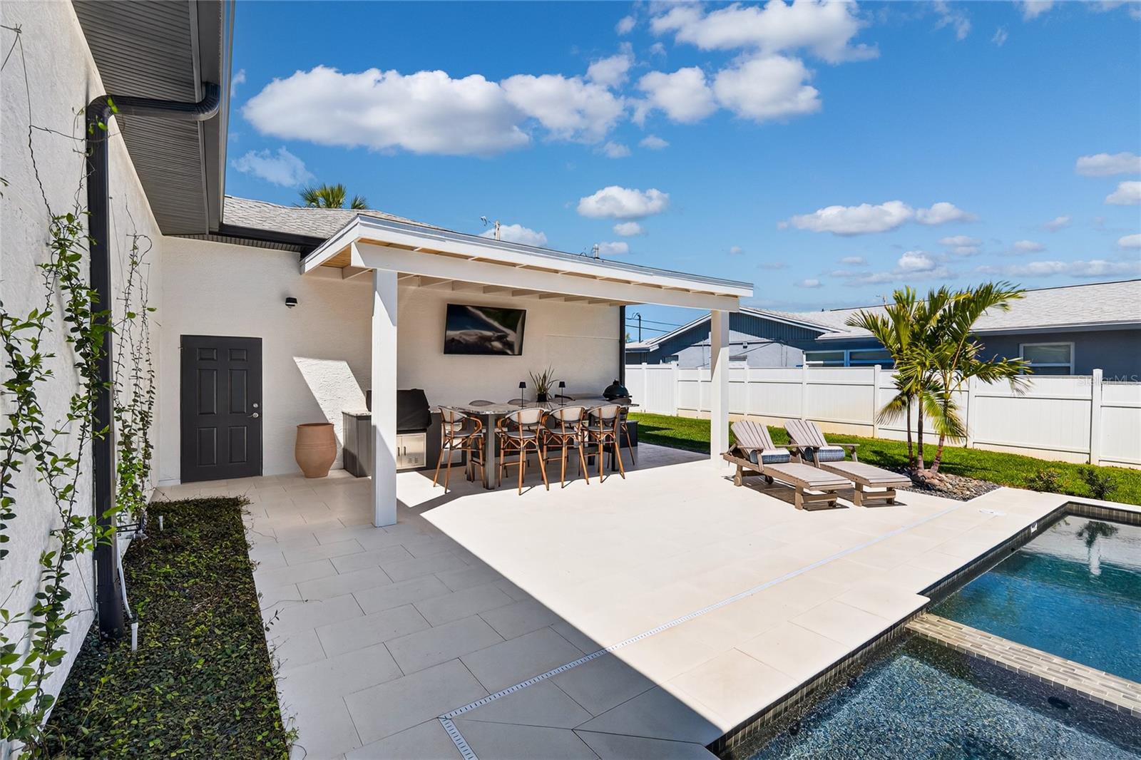 PATRICIAN POINT - Residential