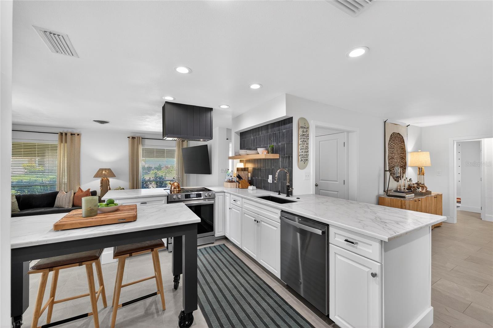 PATRICIAN POINT - Residential