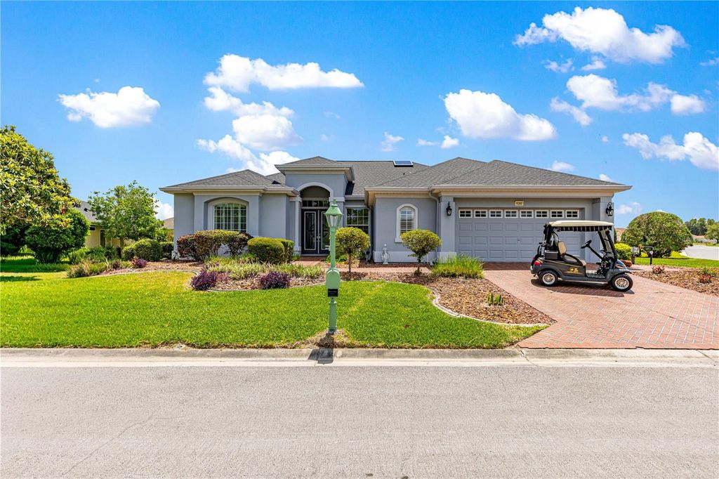 Photo of 9280 SE 126th Street, Summerfield, FL 34491 (MLS # OM723442)