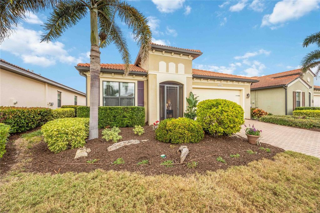 Photo of 23889 Waverly Circle, Venice, FL 34293 (MLS # D6145046)