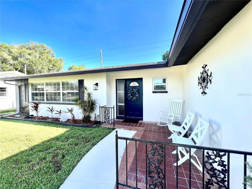 Photo of 2066 Druid Park Drive N, Clearwater, FL 33764 (MLS # TB8505885)