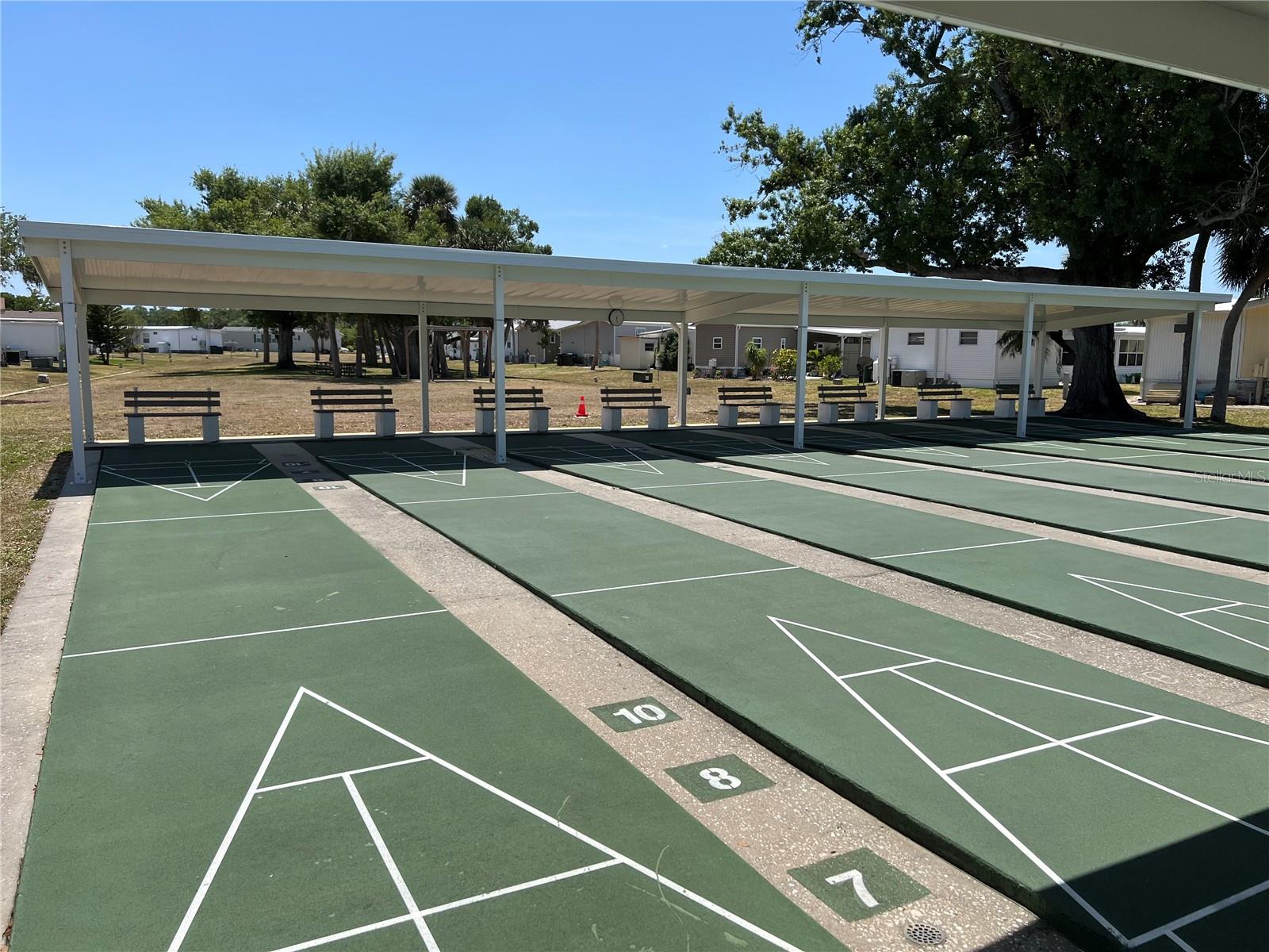 HOLIDAY PARK - Residential