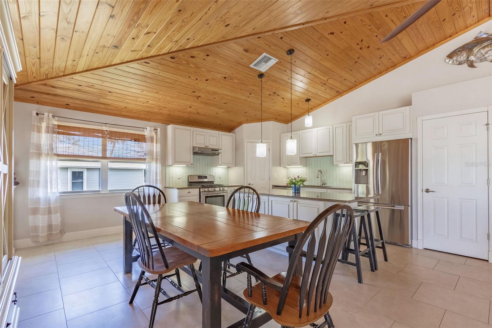 ISLE PINES - Residential