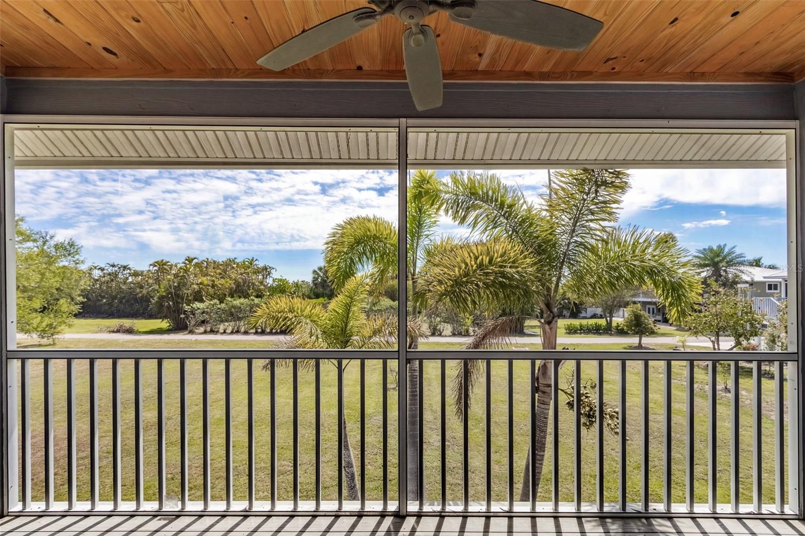 ISLE PINES - Residential