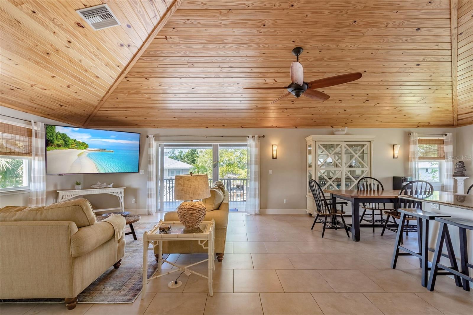 ISLE PINES - Residential