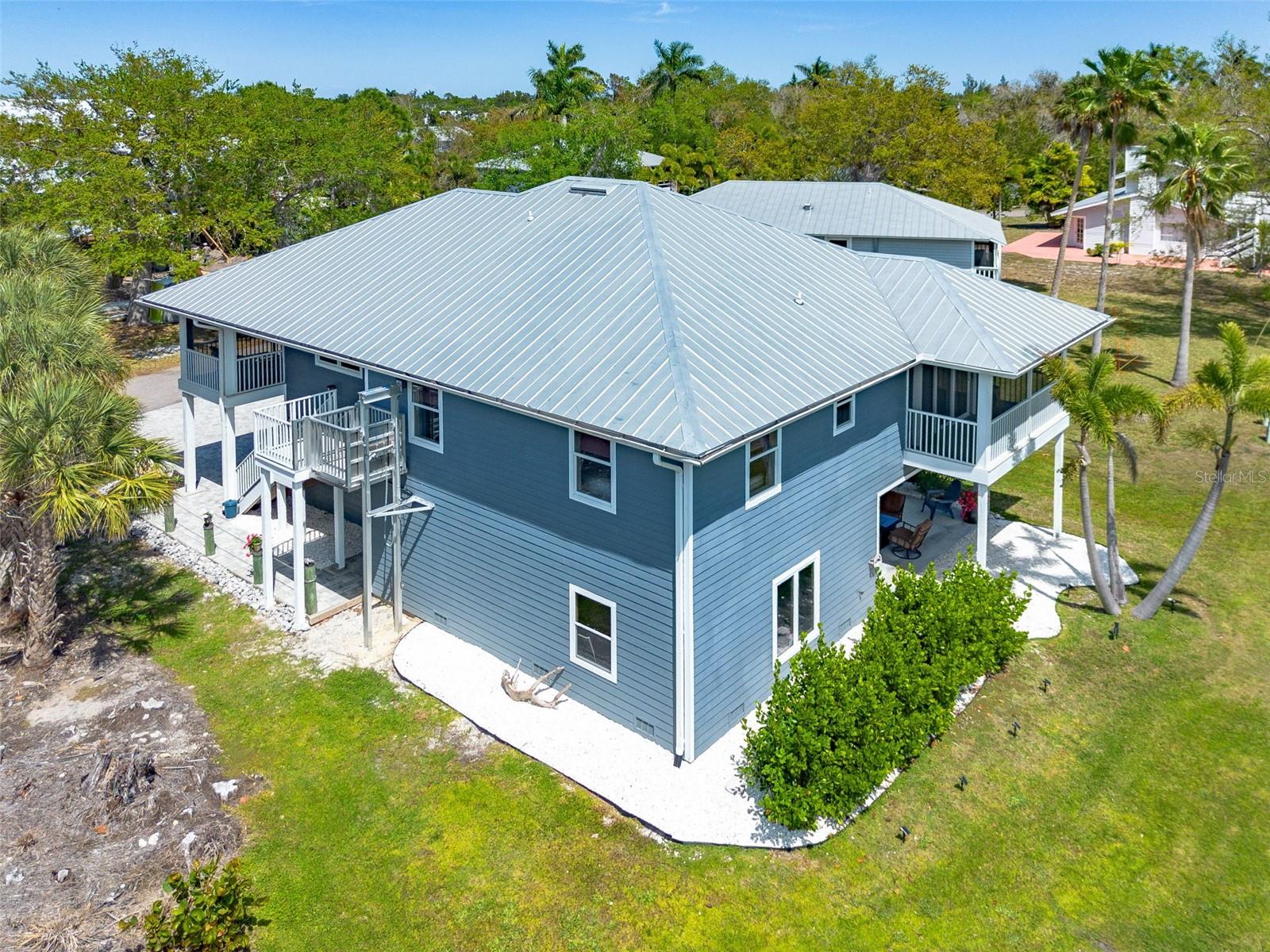 ISLE PINES - Residential