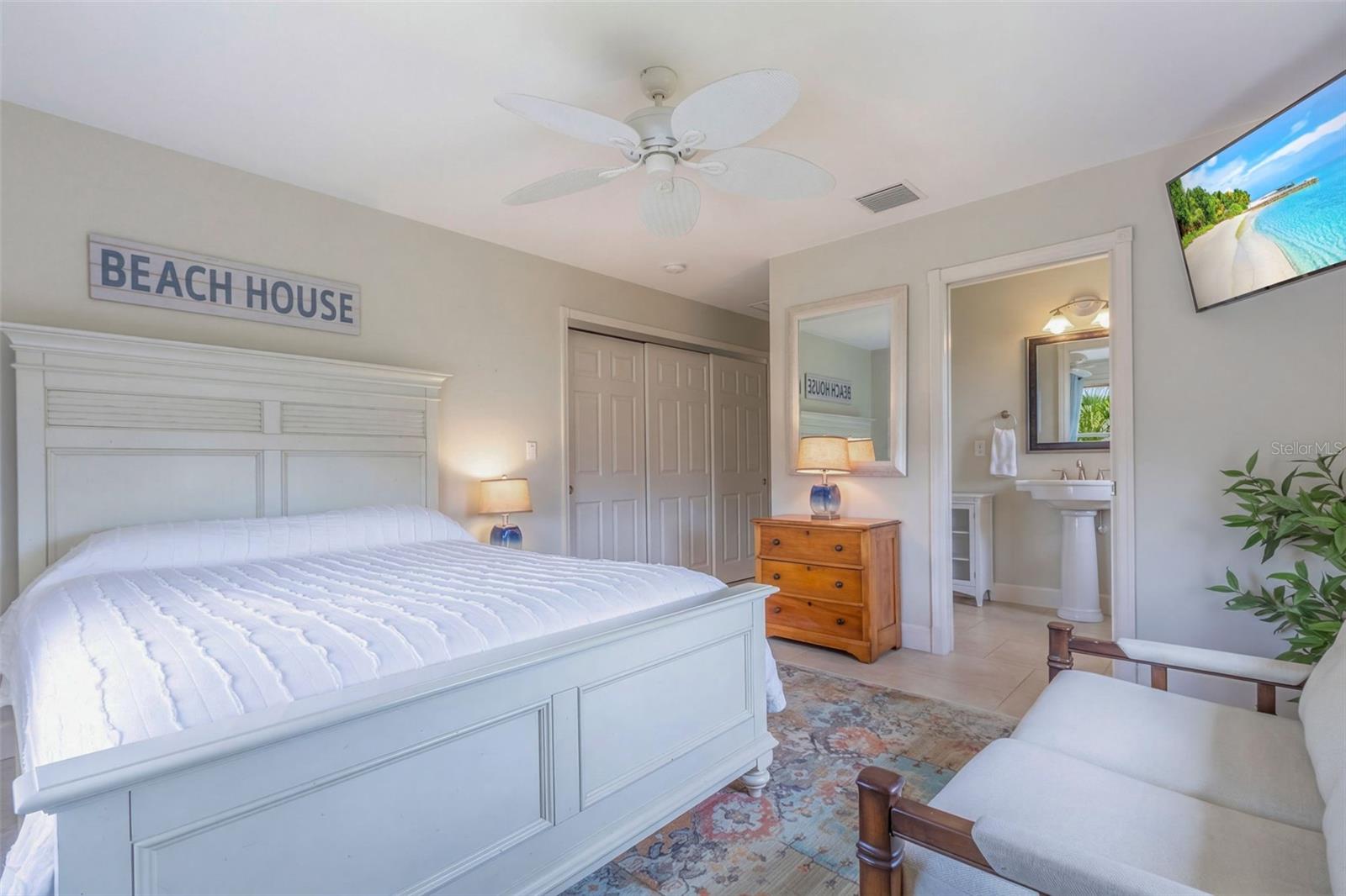 ISLE PINES - Residential