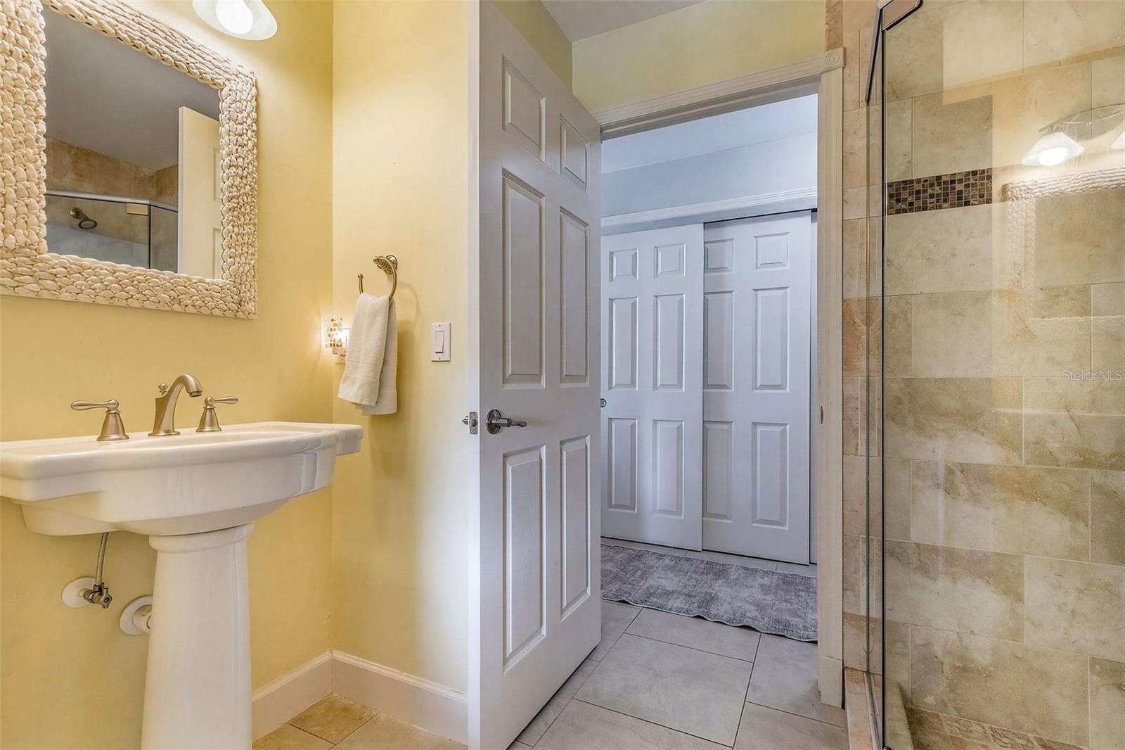 ISLE PINES - Residential