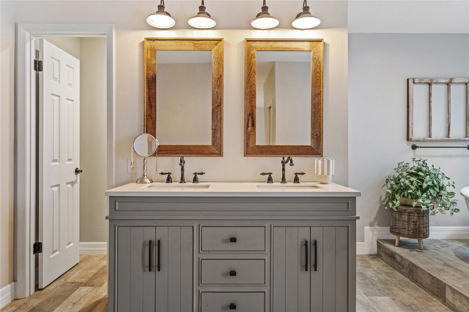 BAY LAGOON UNIT 1 - Residential