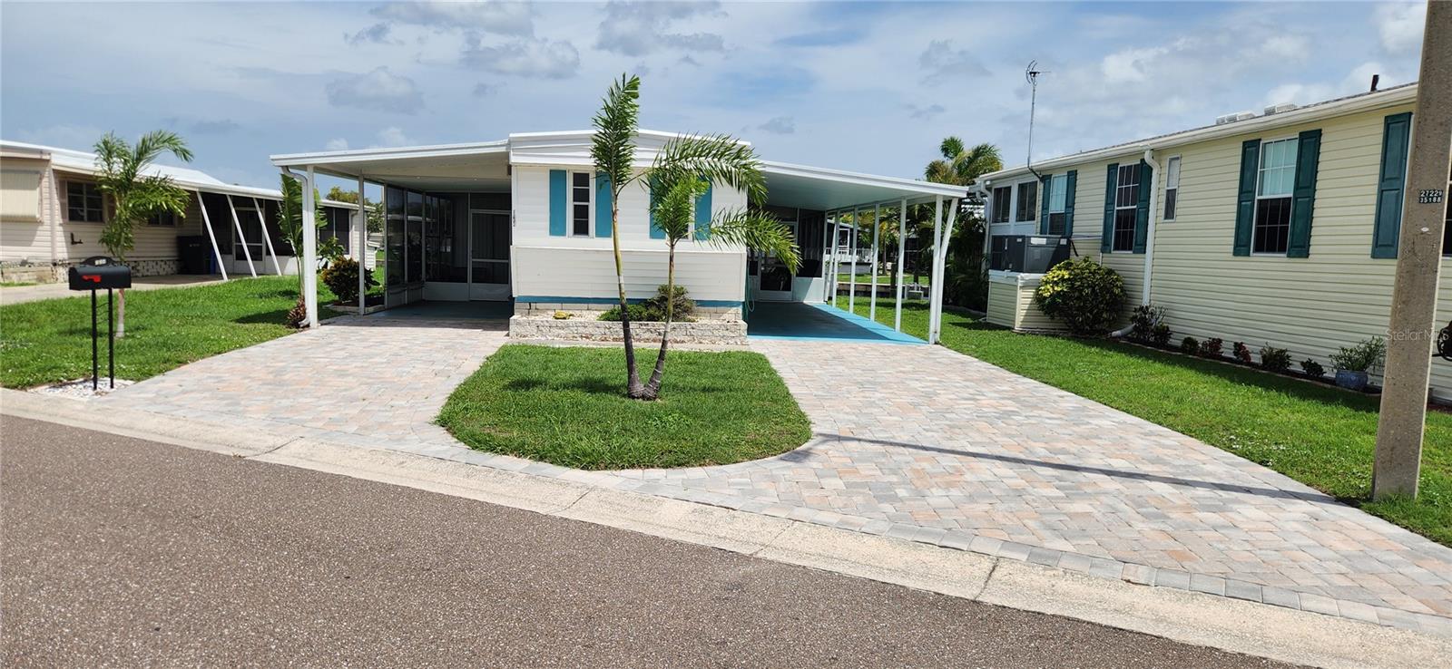 134 W SAINT ANNES CIRCLE